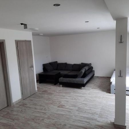 Apartman 温珀克 外观 照片